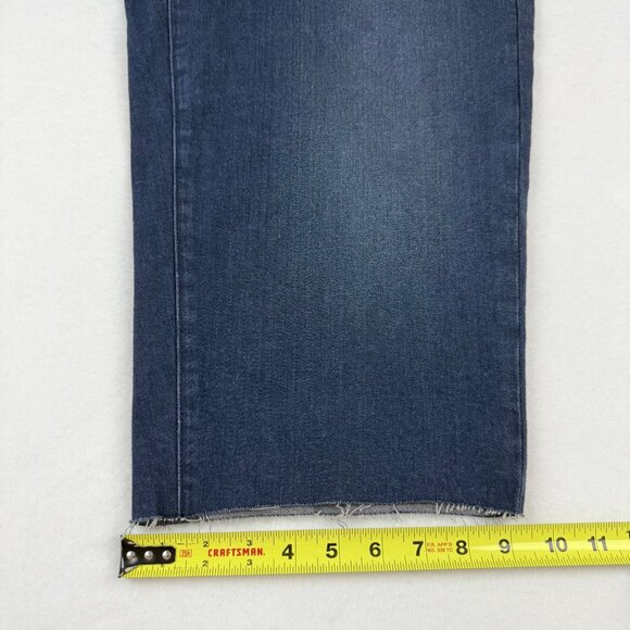 NYDJ Women's Kristie 80's Blue Denim Bermuda Size 10 Liftxtuck Tech, Raw Hem NWT - Picture 9 of 10